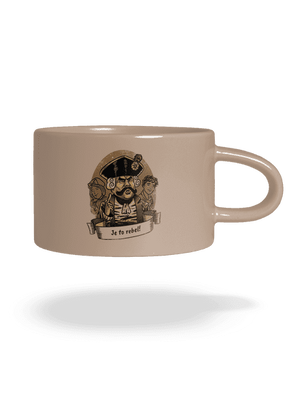 B14: S čerty nejsou žerty hrnček makronka Brown Macaron