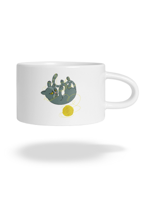 Nevrlý kocúr hrnček makronka White