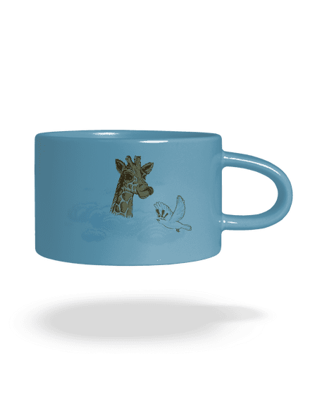 Žirafa v oblakoch hrnček makronka Blue Macaron