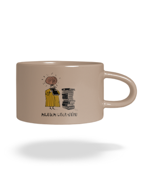 Milujem literatúru hrnček makronka Brown Macaron