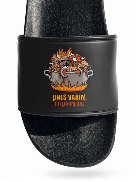 Čo Doom dal šľapky Black