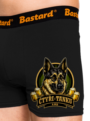 Čtyři z tanku a pes boxerky Black