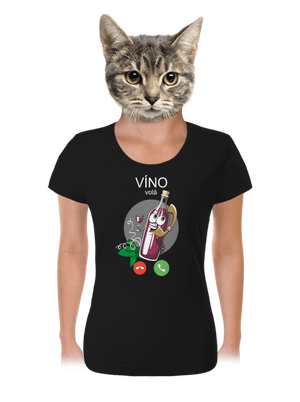 Červené víno volá dámske tričko Black