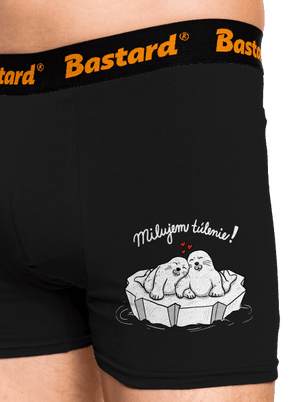 Milujem túlenie boxerky Black